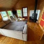 Ferienhaus Cozy Cabin, Minimum 5 Nights