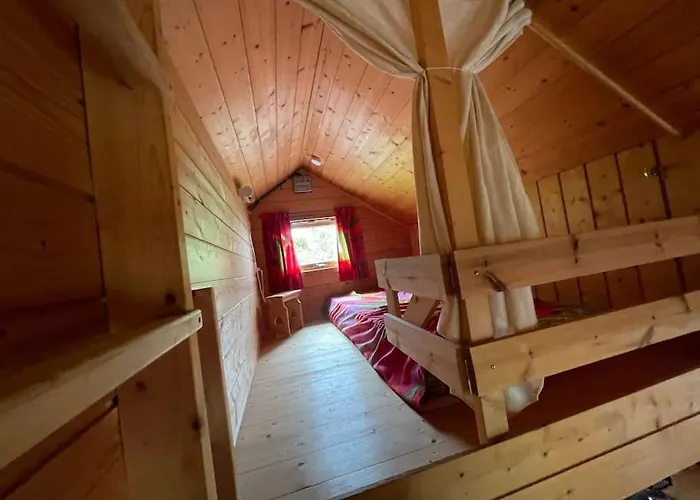Cozy Cabin, Minimum 5 Nights Oppheim