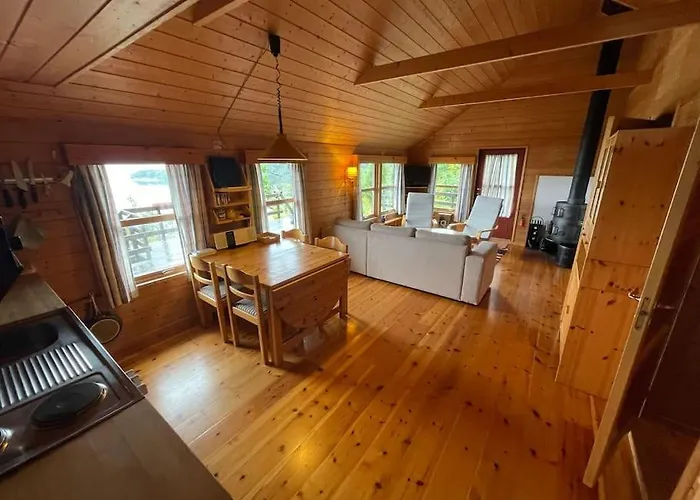 Cozy Cabin, Minimum 5 Nights Oppheim
