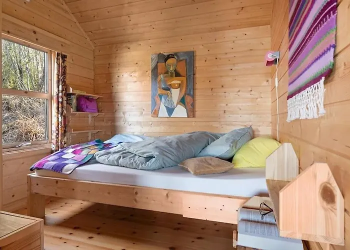 Cozy Cabin, Minimum 5 Nights * Oppheim