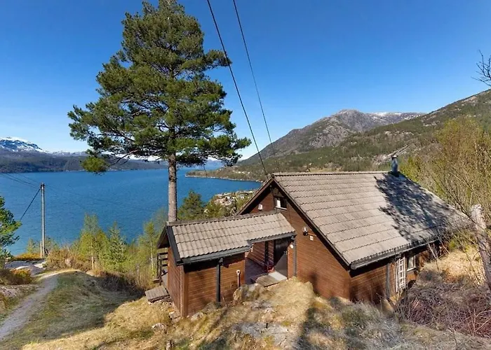 Cozy Cabin, Minimum 5 Nights *